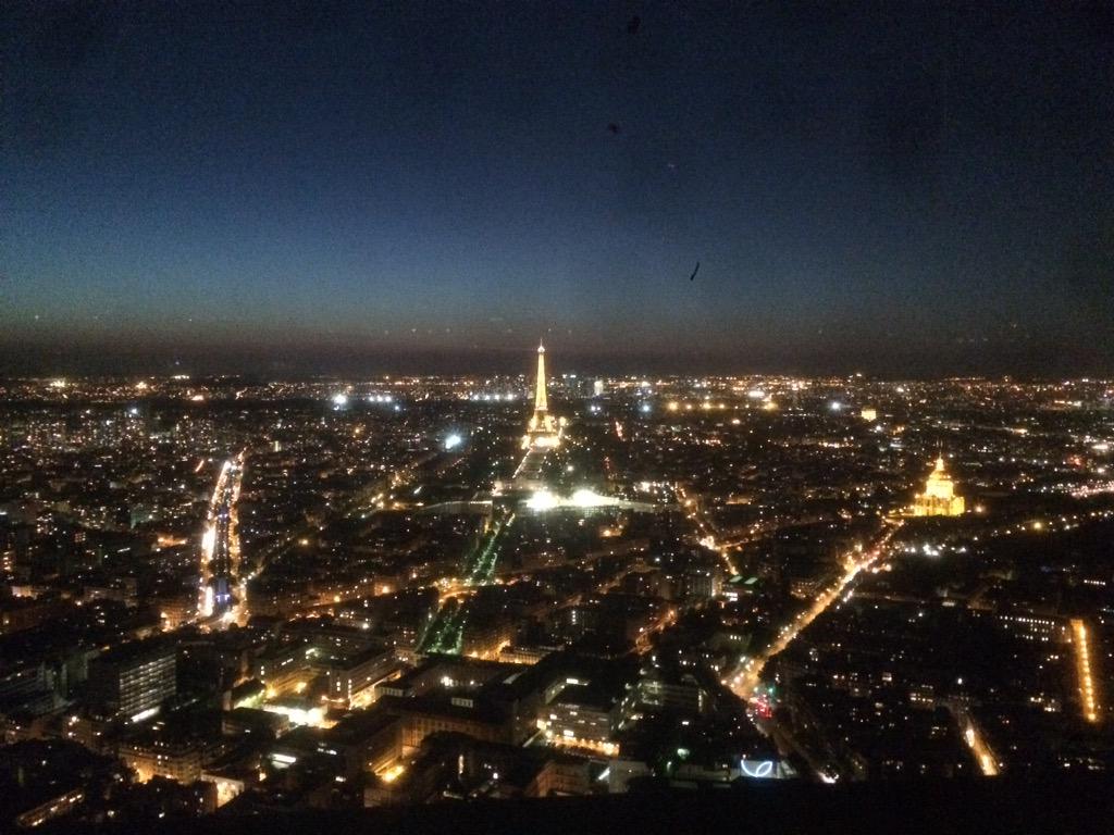 fabian_rb9's tweet photo. Segundo dia muy bien aprobechado!!!🌃 @lorena_nava mañana maaasss!!! http://t.co/KWZuGqjssr