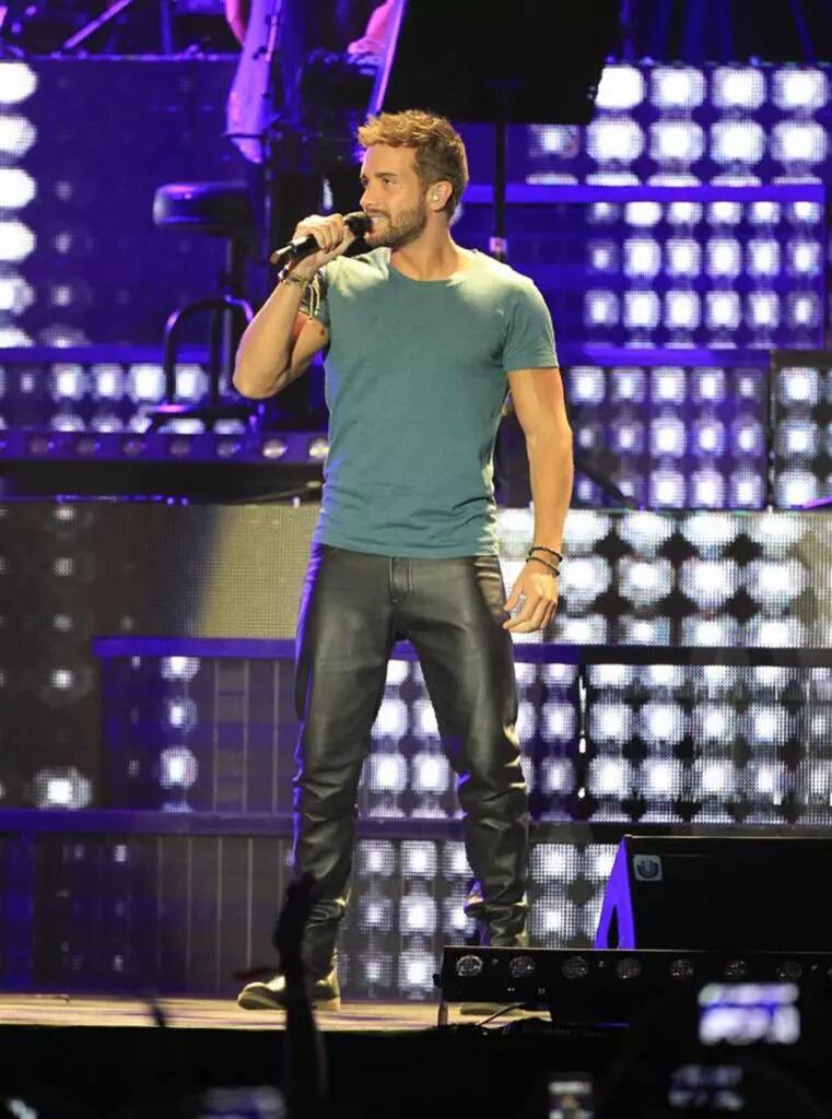 Cuando pasaban de ti y les das un sillazo en la frente a toda mujer que te rechazó