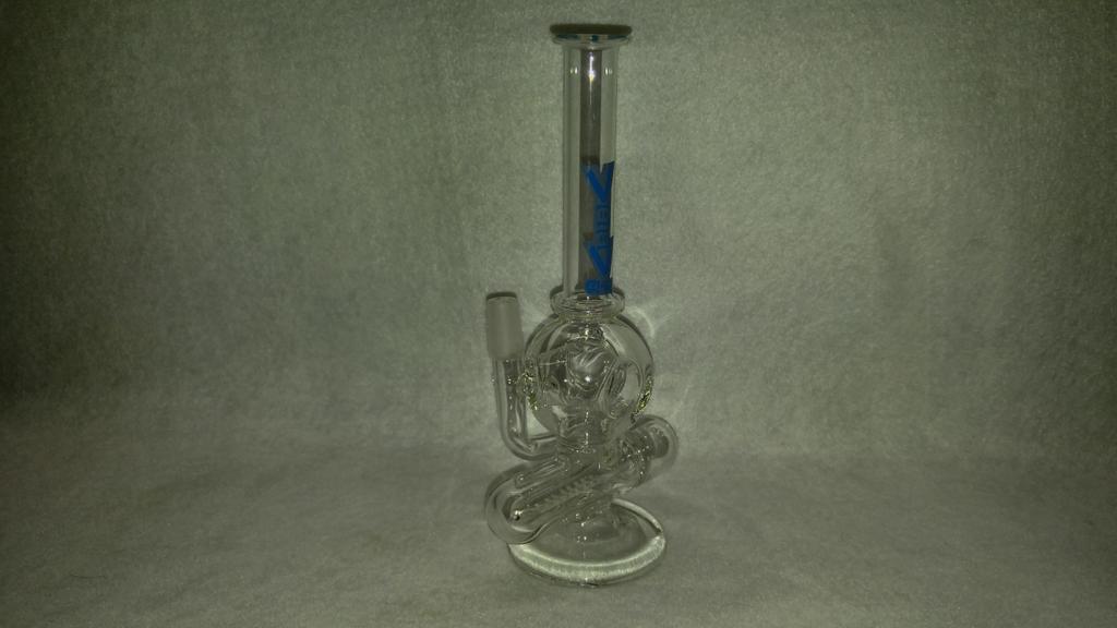 voovglass's tweet photo. VooVglass inline perc with 14mm male. $50. #voov #glass #function #inlineperc http://t.co/41yeZXELkn
