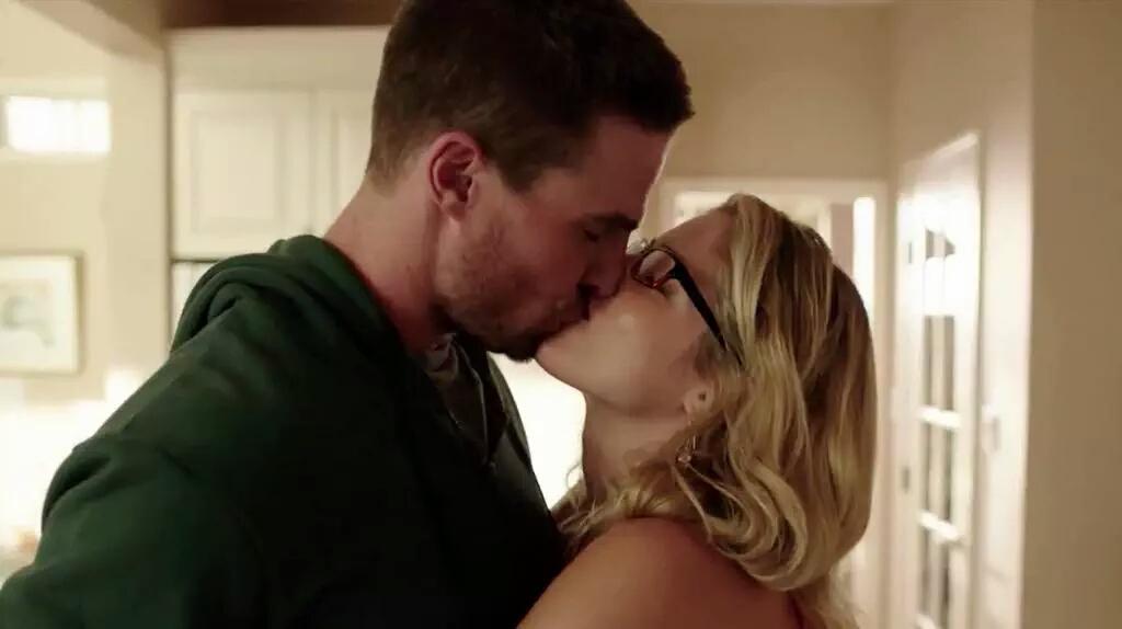 Oliver: Guys like us don't get the girl.
Me: Sounds fake but okay. 
#Olicity