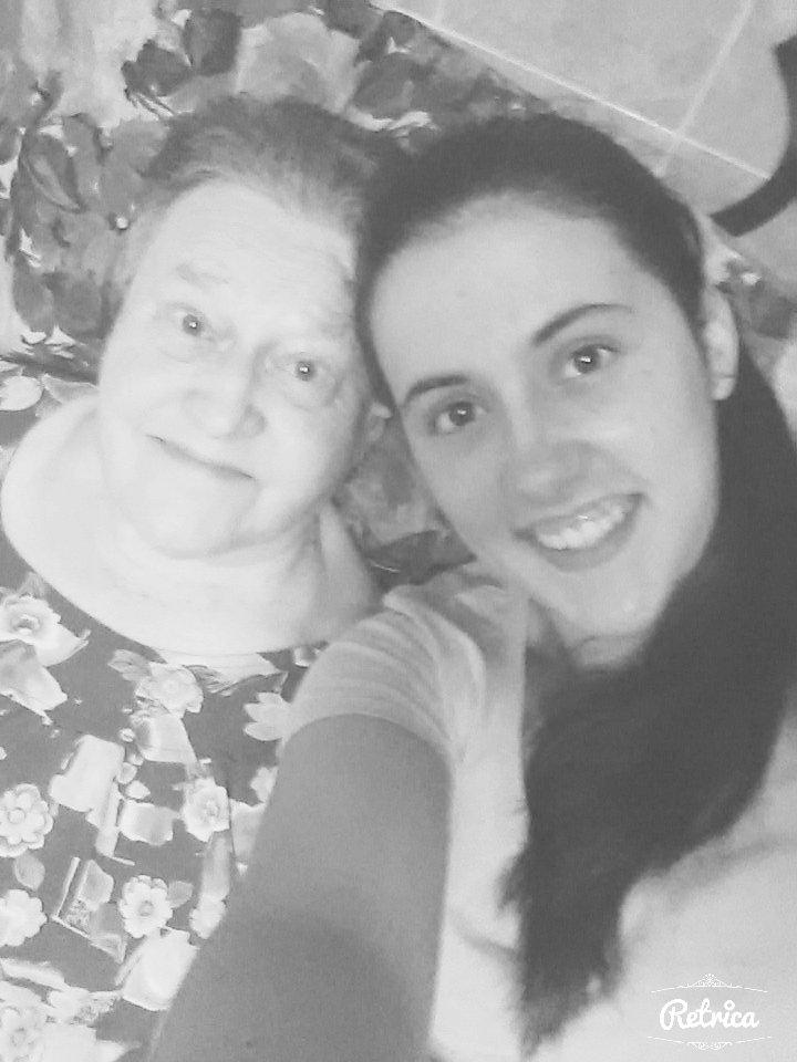 cristinamr37's tweet photo. Siempre presente en mi, para mi estrella que más brilla ahí arriba. Todo por ti, como tú lo hiciste por mi abuela❤ http://t.co/d9fIxt6yxA