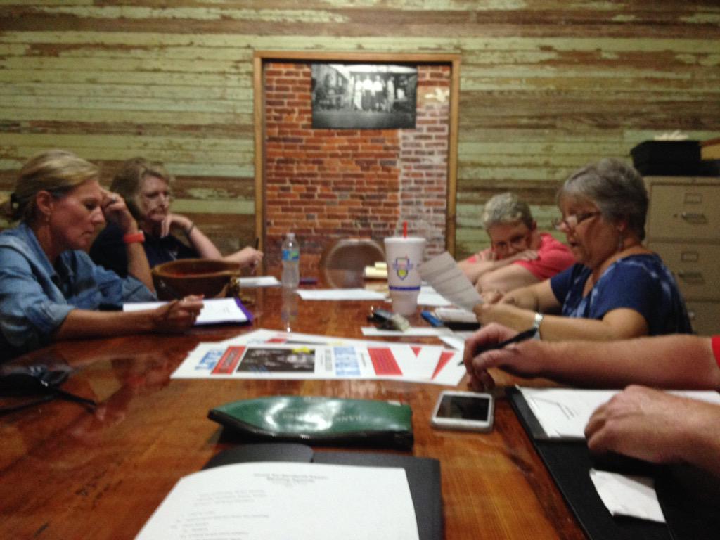 HoweExStudents's tweet image. Getting ready for reunion!!!