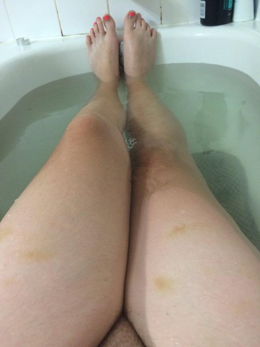 #LegsForDays #legs #bathtub #toes #feet #foot #footfettish #transgender #transgirl http://t.co/w85Uc