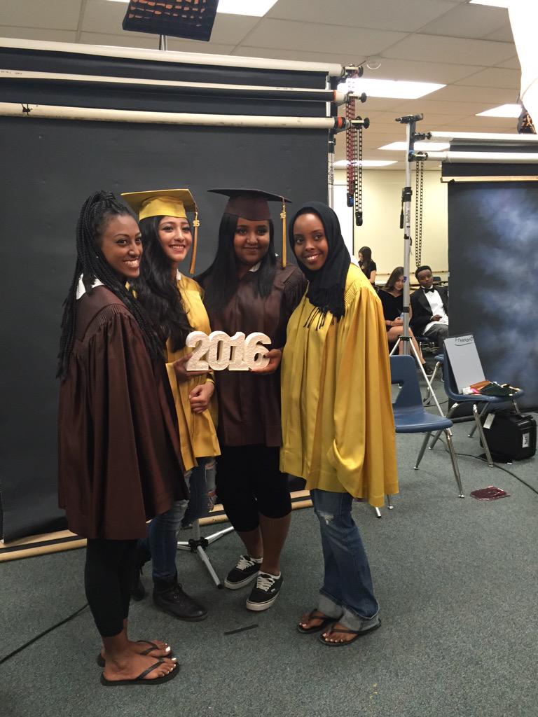 damndima's tweet image. love these hoes #fobsquad 🎓✨💗