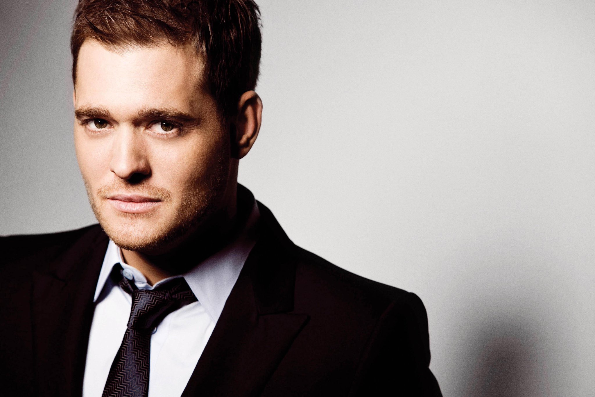 Happy 40th Birthday to the one, the only, Michael Bublé!! <3

 