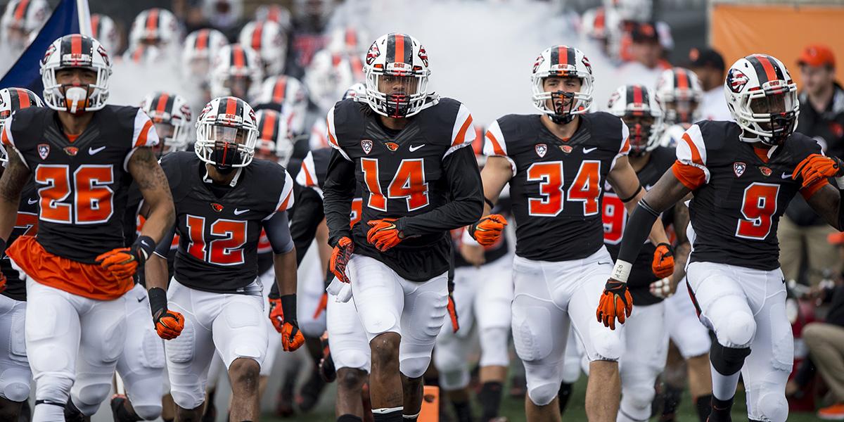 BeaverAthletics's tweet photo. Who's ready for Michigan? RT this if you plan on watching @OSUBeaversFB Saturday. FAV if you'll be at the game. http://t.co/UDoyNF8Tz8
