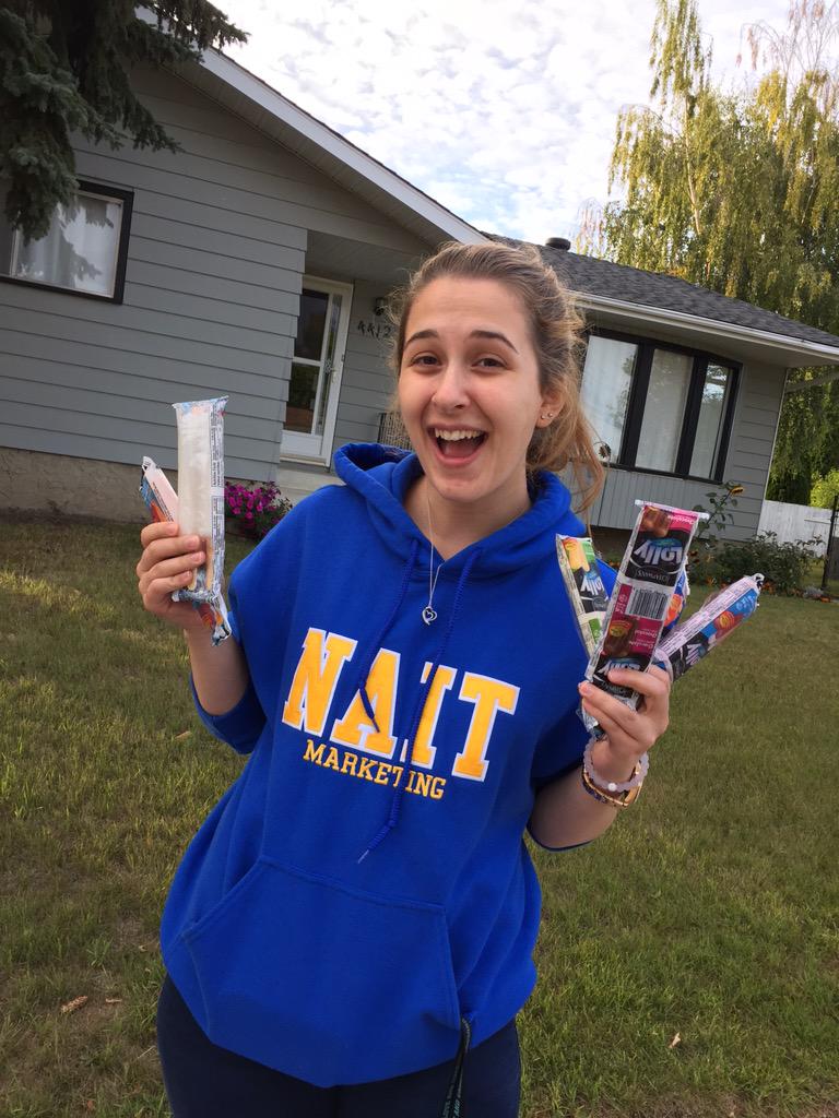 NOWCourtneyPop's tweet photo. We had to make a house calls while we were in gibbons. #Emmett #Angie #housecalls @NOWtrucksicle @Jenapolitan http://t.co/A4PdCPlP3d