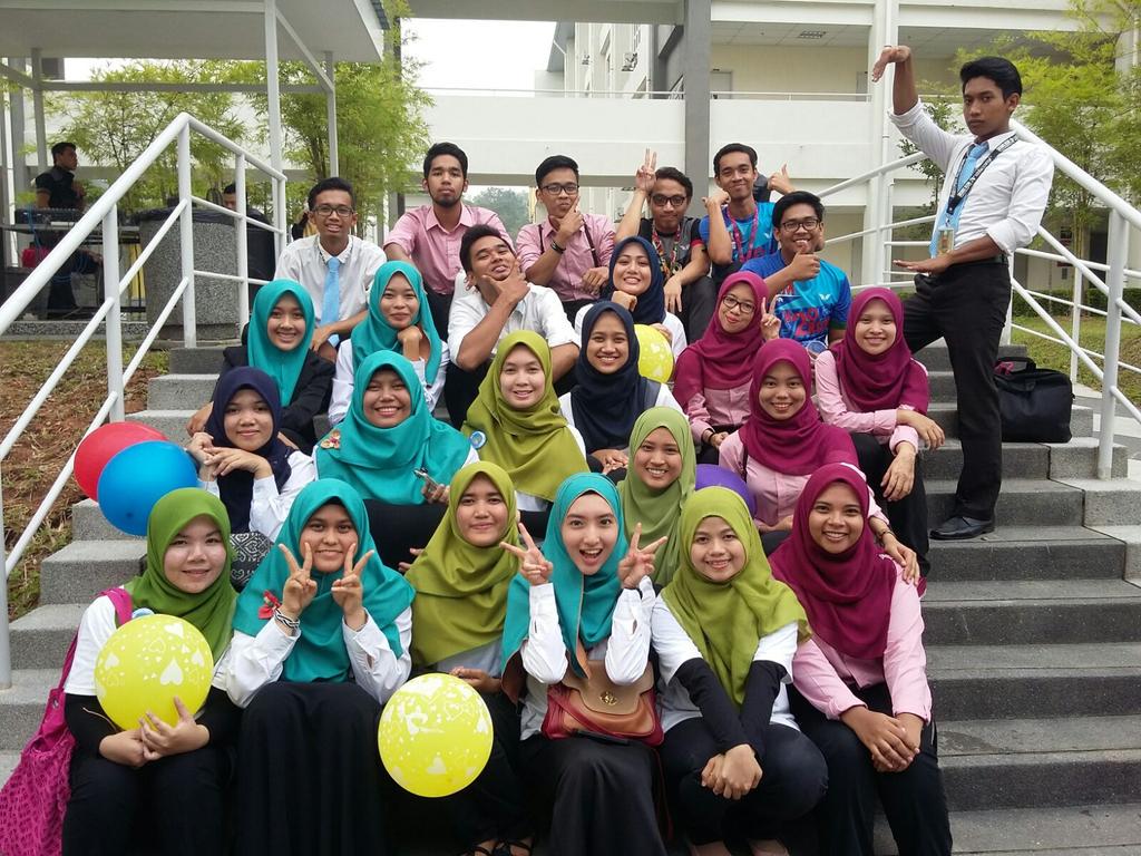 syafiqahrafi's tweet photo. Alhamdulillah. Good job👏👏👏 #KITA #entday #Cappojuice #JBM1175A http://t.co/tq8JYbJJ0U