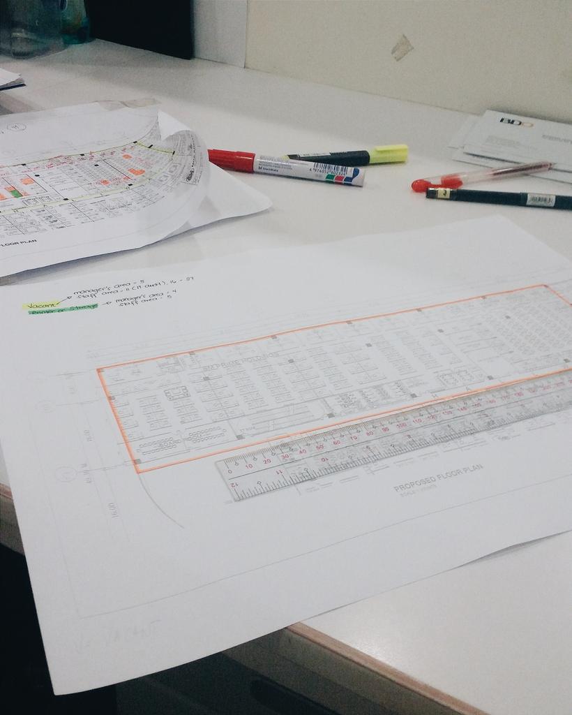 NikkaVerone's tweet image. Channeling the inner architect in me. #choosss