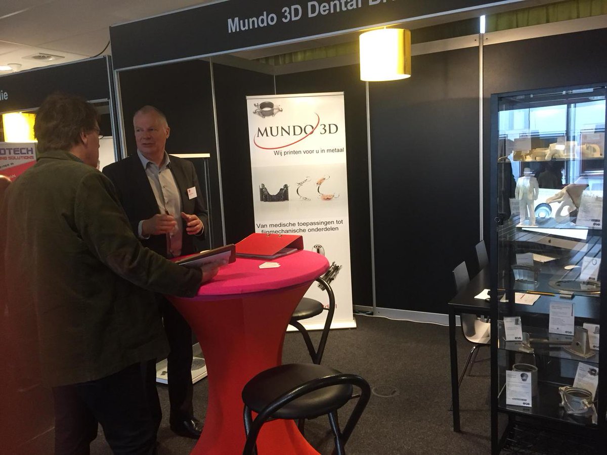mundo3Ddental's tweet photo. Op de beurs bij Windesheim http://t.co/LUPlAsfis2
