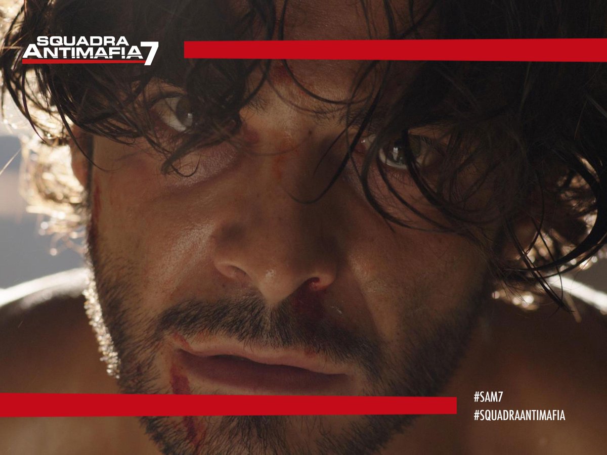 Ieri eravate 4.378.000 #SquadraLovers ❤
#SquadraAntimafia è stato il programma più visto della prima serata.
GRAZIE!