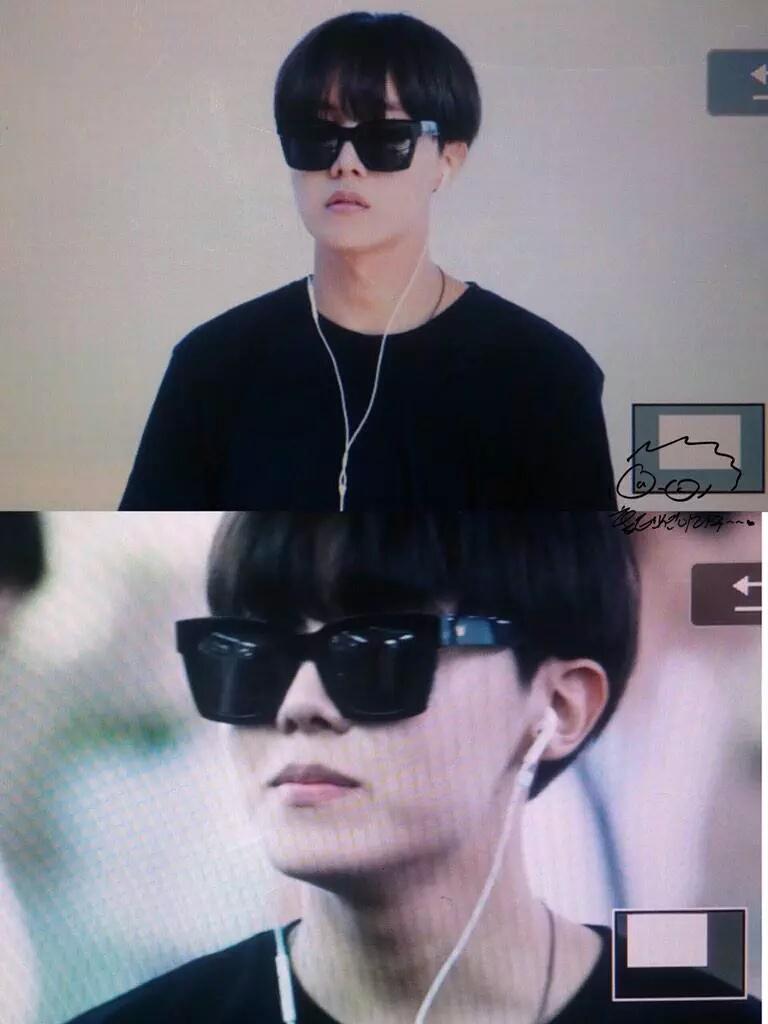 VHOPE_ID's tweet photo. Previews~ 150910 ICN Airport 
#방탄소년단 #BTS #제이홉 #JHOPE

Cr: Hopetension_218 http://t.co/kCFOBLi42S