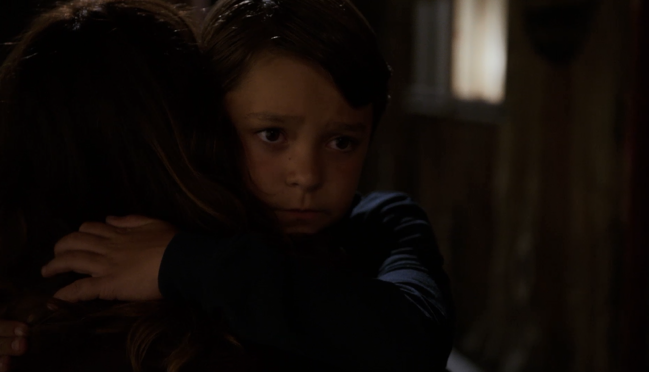 Extant_CBS's tweet photo. "This is what needs to happen, mom. We both know that" -Ethan 
RT if Ethan is your hero @thepiercegagnon #Extant http://t.co/obxDF0lnfW