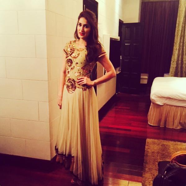 Glamorous in gold! ✨ 
Thankyou <a href="/PallaviSinghee/">pallavi singhee</a> for yet another amazing outfit.
