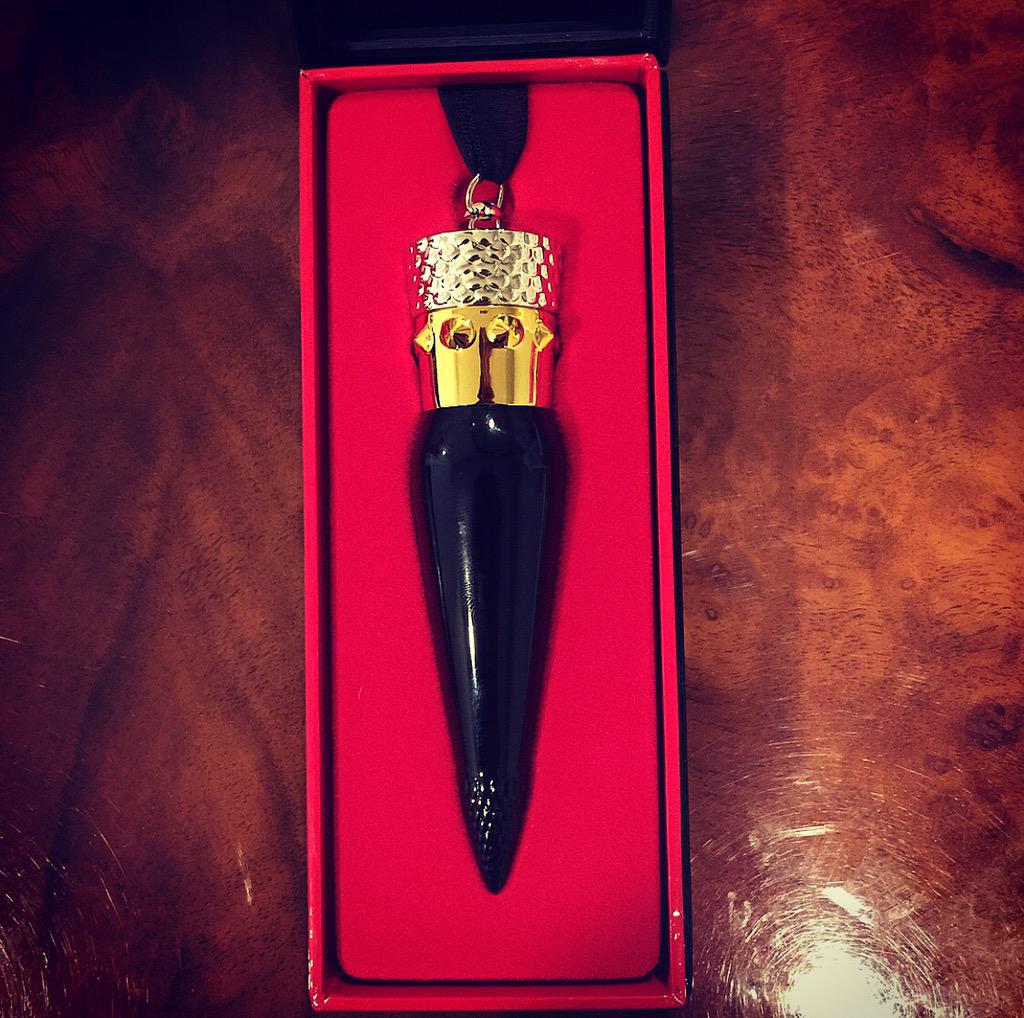eikoqsj's tweet photo. #ChristianLouboutin http://t.co/BGvXjHEIx8