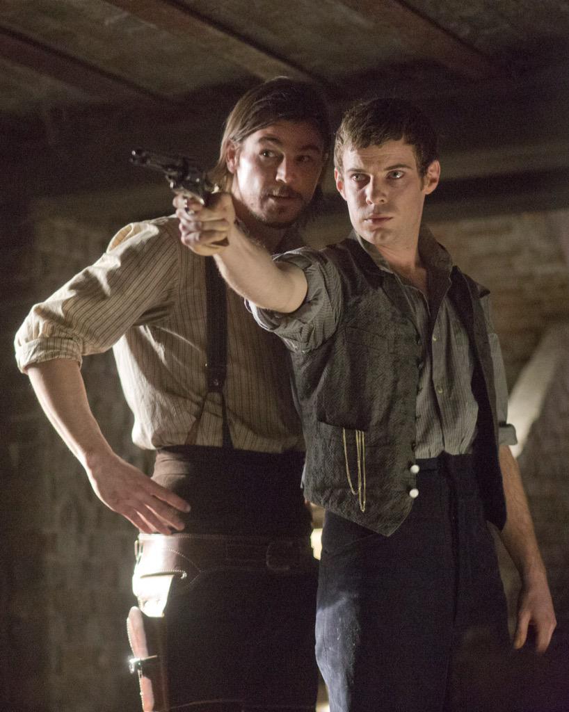 Let\s wish many happy returns to Harry Treadaway on his birthday!        