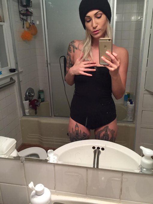 Goodnight lil beebs! http://t.co/8lFa7G8Z4y