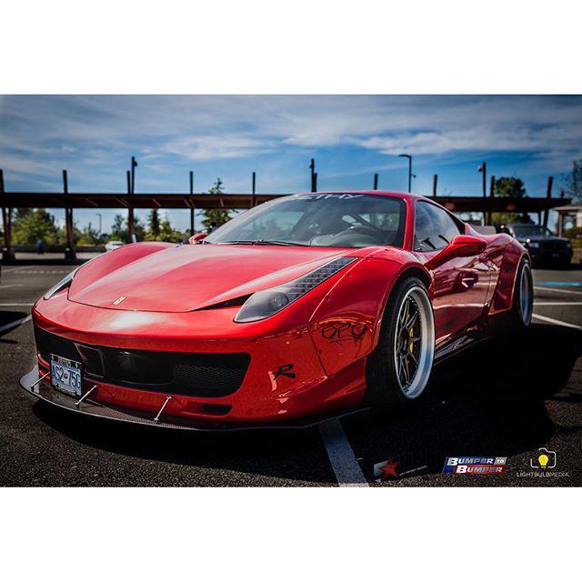 OnlyFerrariPics's tweet photo. @doczilla12 's Ferrari 458 Liberty Walk at the Hot Import Night 2015 event in Vancouver. The car is 🔥🔥🔥🔥. #lightbul… http://t.co/ioJvjxVgkC