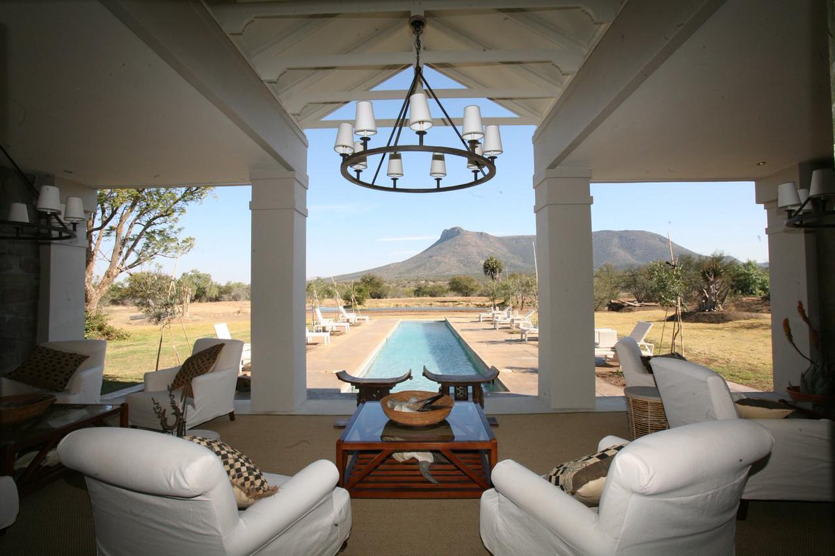 DailyEMag's tweet image. SAMARA 5 STAR PRIVATE GAME RESERVE dailyessential.co.uk/samara-5-star-… @samarakaroo #Safari #Wildlife #Travel #FamilyTravel #TTOT