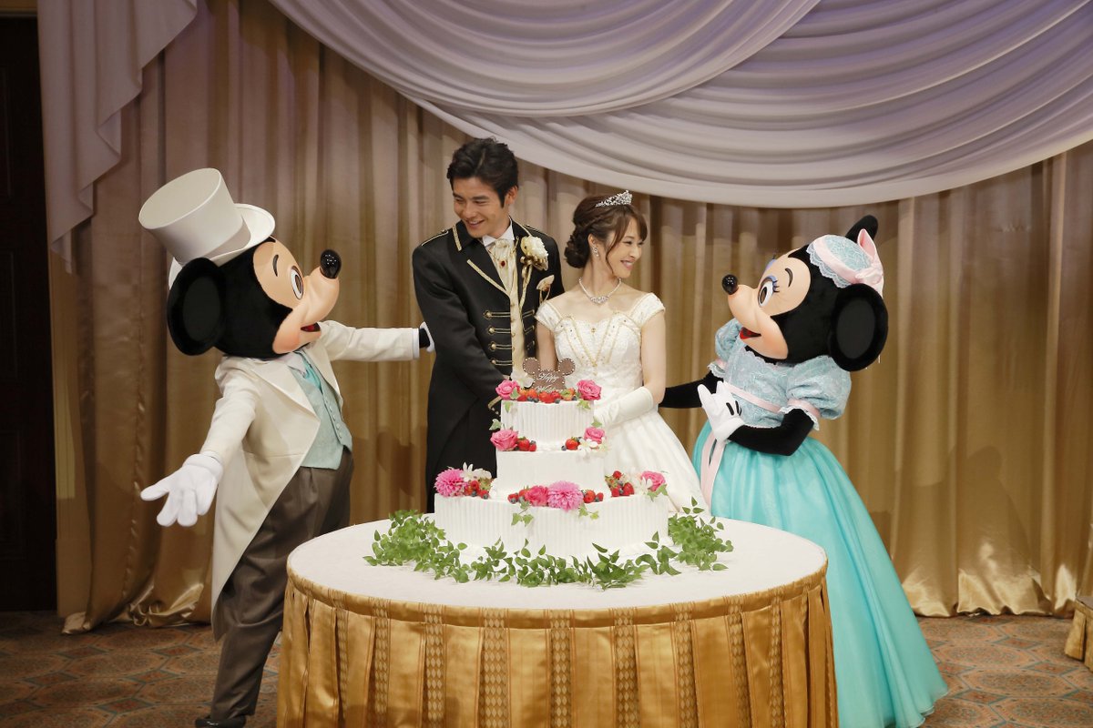 あとなび 東京ディズニーシーホテルミラコスタのウェディングにダッフィーがお祝いにかけつける新しいプログラムが登場 Http T Co Ts0p0gwq5m 公開 ミッキーとミニー ダッフィーはこのプログラム限定のコスチュームで登場 Http T Co 4k3rsxj7al あとなび 東京ディズニーシーホテルミラコスタのウェディングにダッフィーがお祝いにかけつける新しいプログラムが登場 Http T Co Ts0p0gwq5m 公開 ミッキーとミニー ダッフィーはこのプログラム限定のコスチュームで登場 Http T Co 4k3rsxj7al