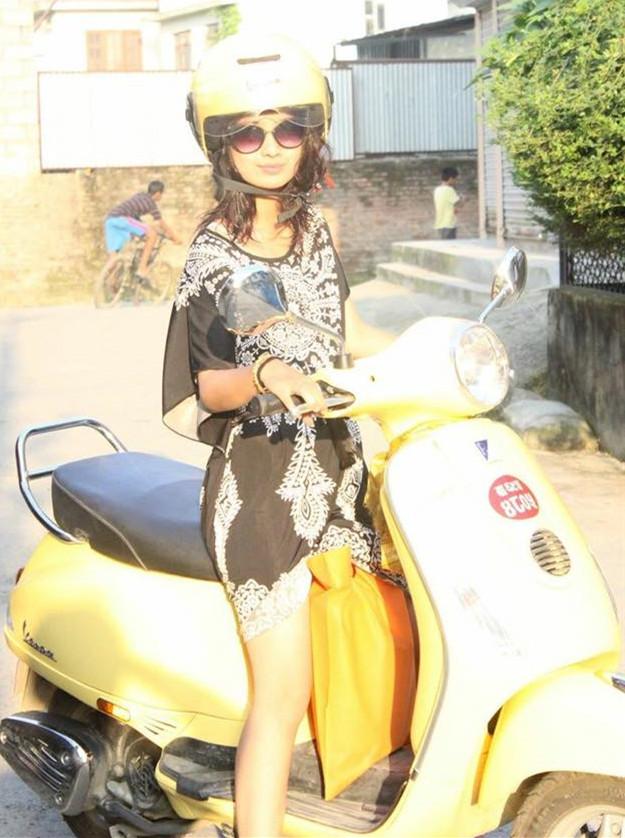 TheDLifestyles's tweet photo. That's a whole lotta sunshine in just 1 photo! 
Thanks 2 our customer Dawa Gyalwa 4 the pic! #vespanepalofficial http://t.co/sUNXtYkFLC