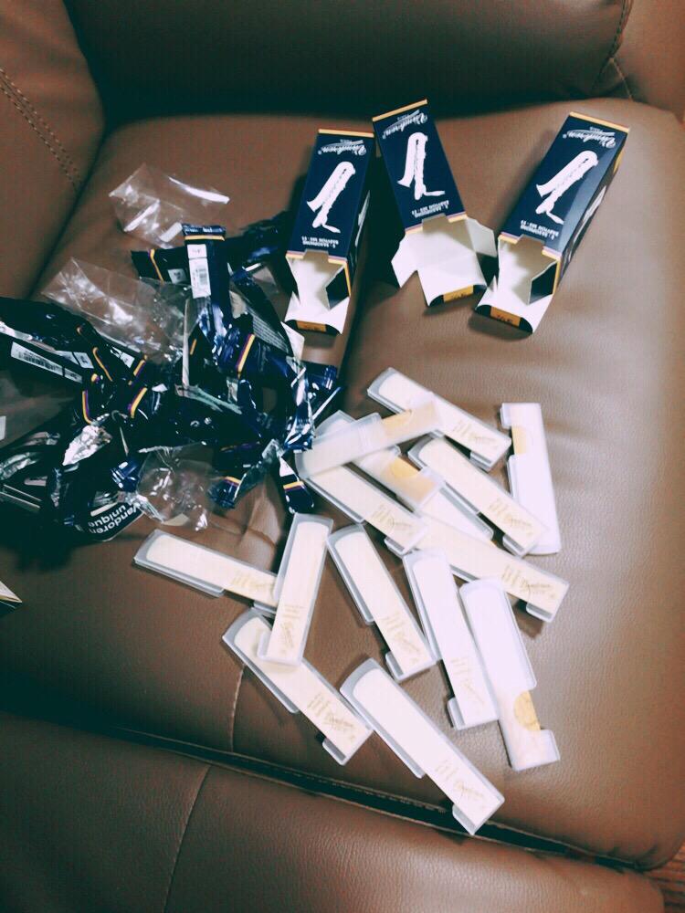 baaaaariko's tweet image. 人生初・リード3箱まとめ買い