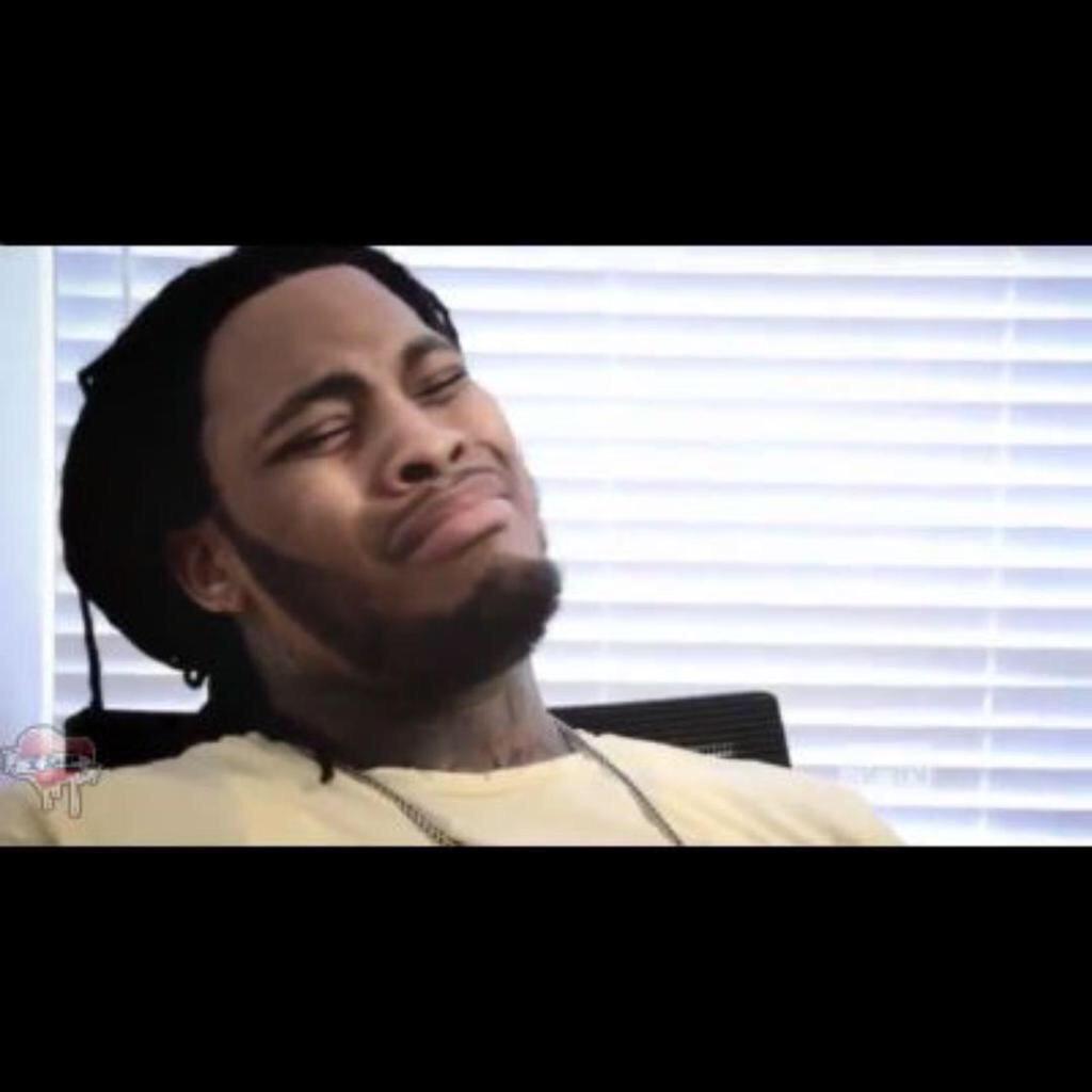 blondie_blast's tweet photo. When who you thought was your bestfriend turns on some dumb shit on the radio.. Mfkn uhhhhh http://t.co/7IKdB51Jzg