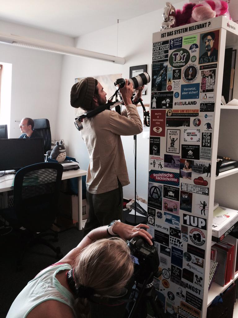 Wir zu Gast bei <a href="/netzpolitik/">Markus Beckedahl</a> für <a href="/ZDF_15minfame/">15 MINUTES OF FAME</a> Thema: #hashtagaktionismus und natürlich #Landesverrat!