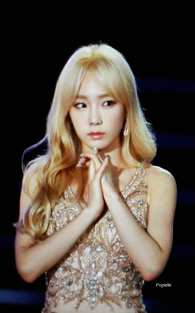 [PIC][10-09-2015]Taeyeon tham dự "10th Seoul International Drama Award" + Nhận giải "Best Hallyu Drama OST" vào tối nay COibpVpVEAA4dvh