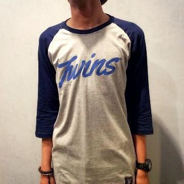 TWINS Navy Grey Misthy
IDR : 135.000
Size: M,L,XL
Info Order
PinBB: 5725EA09
Or Langsung aja merapat <a href="/hello_addicted/">Hello Addicted</a>