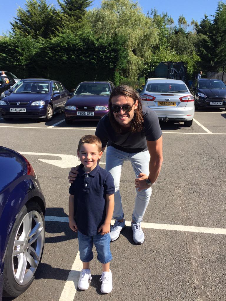 GLOVER1981's tweet image. Patrick has all the fun. Thanks  @AndyTCarroll for the pic