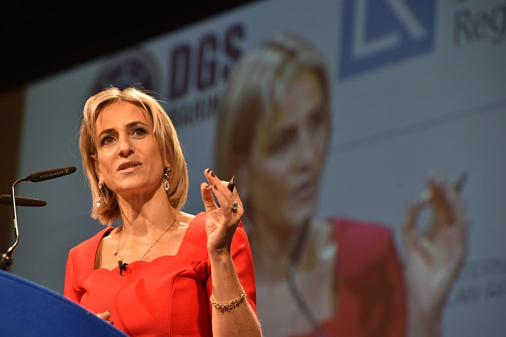 JaneRSnapper's tweet photo. Comparing @LISW2015 and keeping the show on the road is Emily Maitlis http://t.co/hHnjbNSk6i