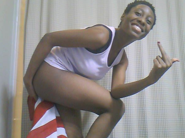 Ebony spycam mounth first time