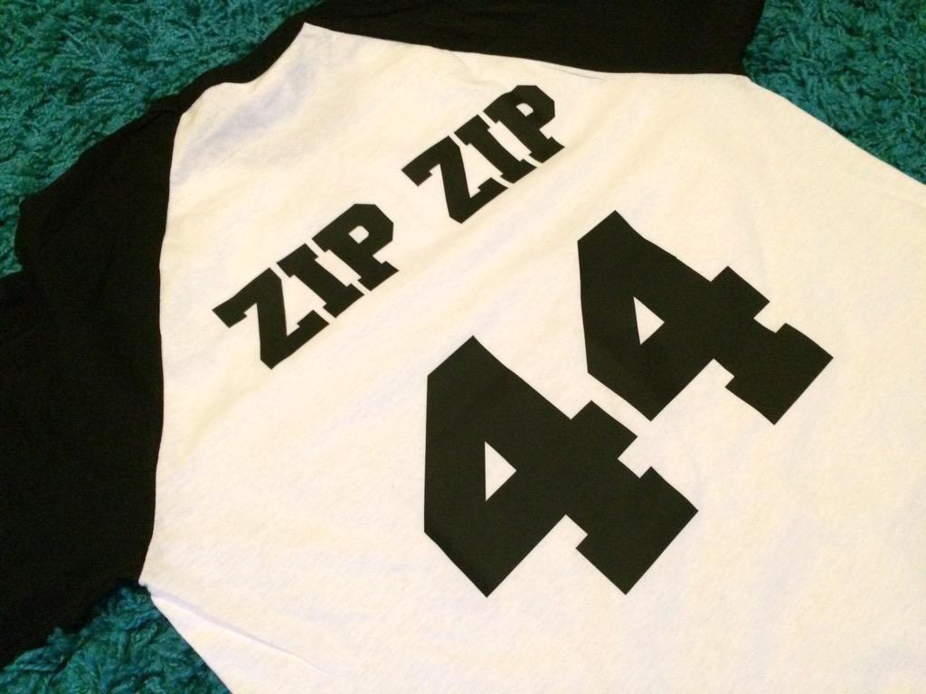 missbelluk's tweet photo. @SalVulcano reppin' ja'crispy today with my new tee π» #44zipzip http://t.co/Ts5U9VCwpN