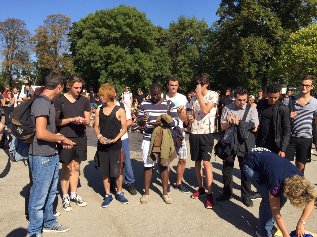Leocampuspulv's tweet photo. Les gagnants de #LeoInte2015 3e place pour les "Thor", 2e pr les "gardiens de la galaxie" & 1ère pour "Flash"! http://t.co/NFWXHpYhd5
