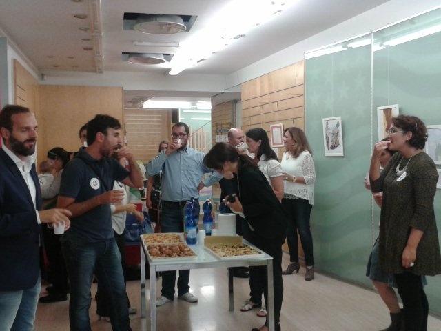 abibook03's tweet photo. Ci siamo! Conferenza stampa fatta.. e ora via alle danze! Vi aspettiamo http://t.co/zU0PBiwq0r http://t.co/ORBDxv7806