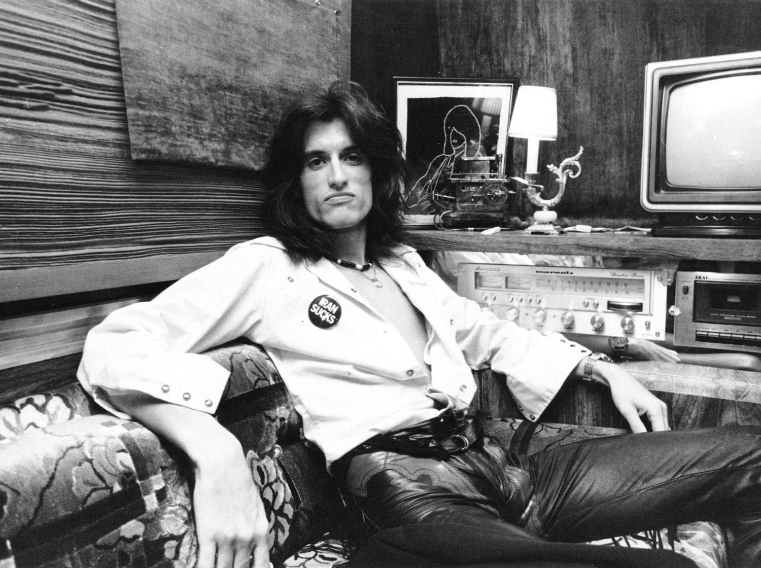 [HAPPY BIRTHDAY] Joe Perry fête aujourd\hui ses 65 ans
Merci pour la guitare et les riffs d\ :) 