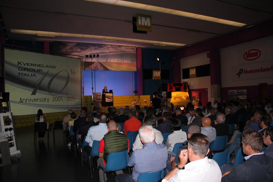 Presentate tante nuove macchine Kverneland e Vicon, le novità: agrinotizie.com/articoli/news.… <a href="/KVG_Italia/">KvernelandGroup-IT</a> <a href="/KvernelandGroup/">Kverneland Group</a>