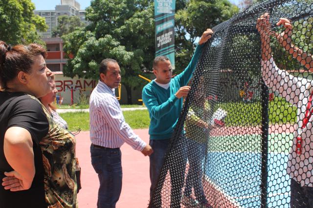 Más de la visita a la E.T.C.N. Francisco Fajardo #DistritoCapital de manos de @LeonelParica y <a href="/RodneyRodrigue2/">Rodney Rodriguez</a>