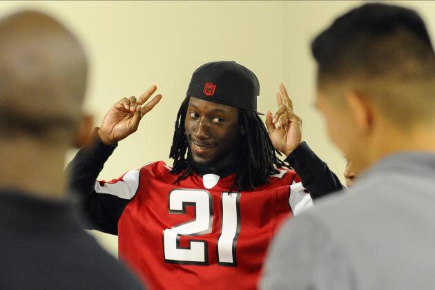 Happy Birthday to Desmond Trufant!! 