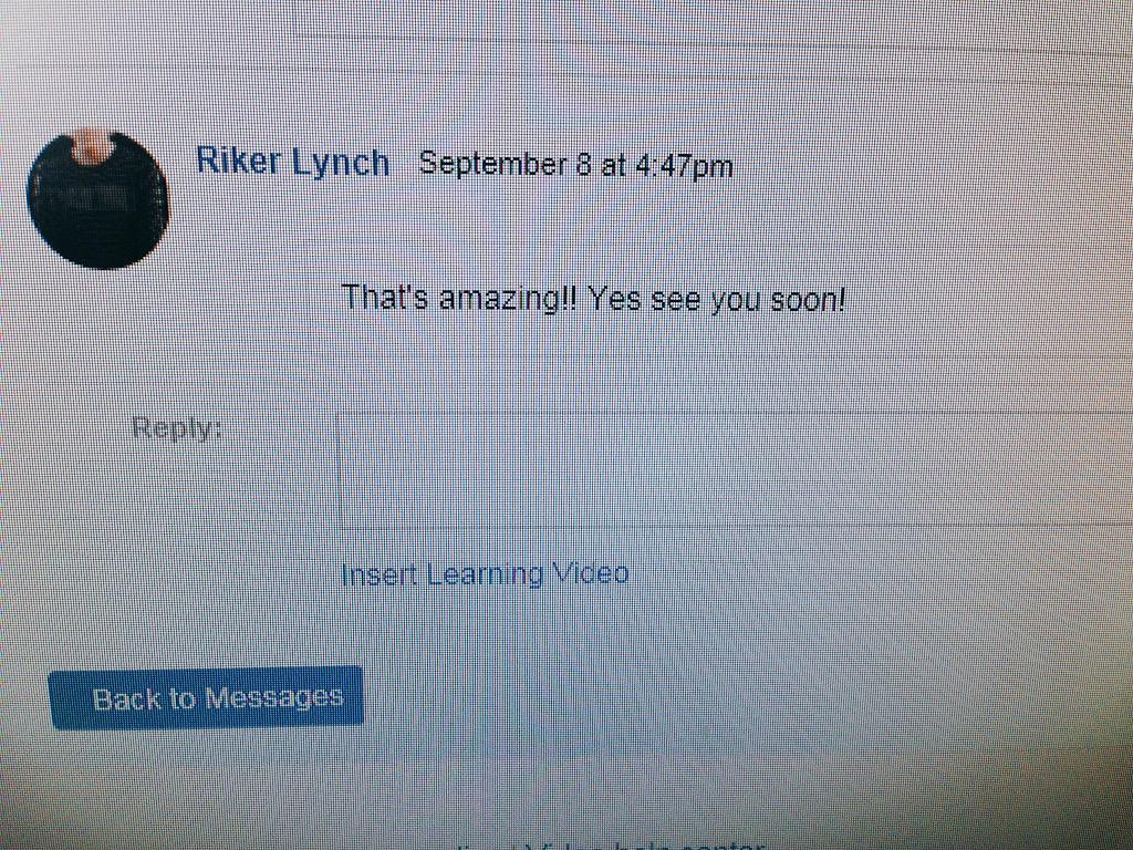 Just a couple of days ago when <a href="/rikerr5/">Riker Lynch</a> answeared me on empowr! Like hyftshsifkaop 😁😂🙌 #R5Family