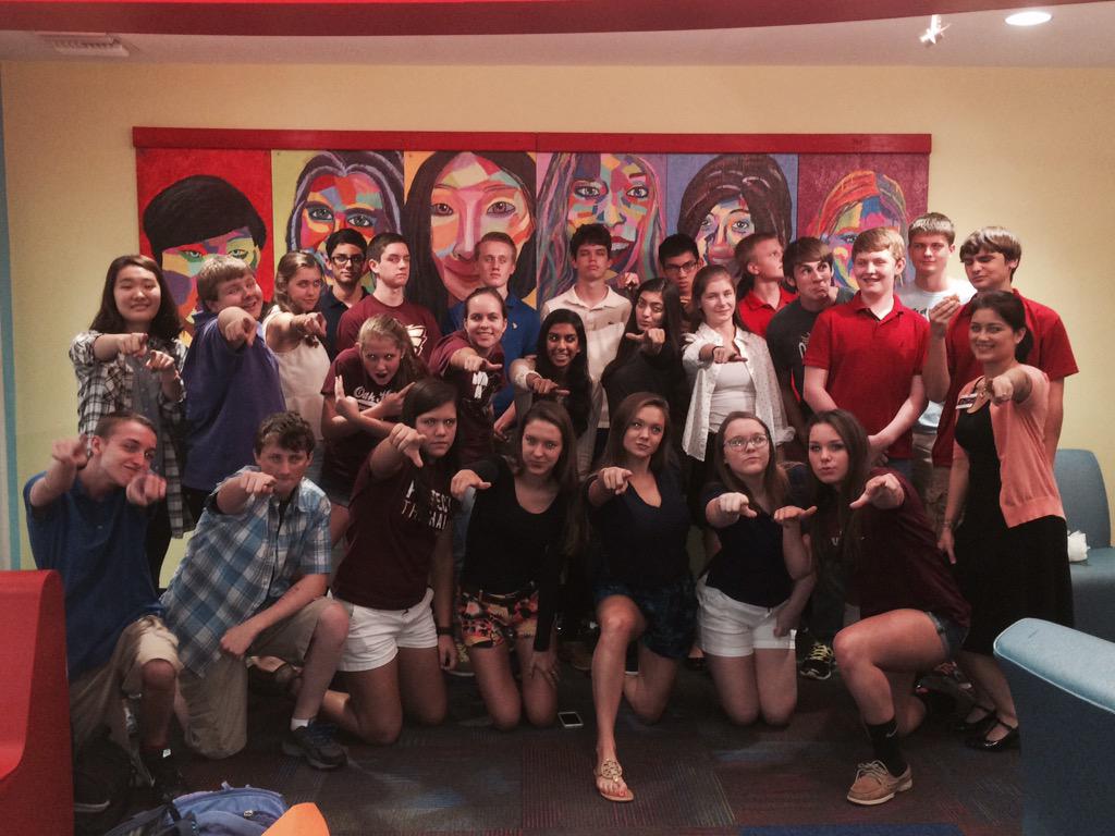 OfficialFJCL's tweet photo. Squad up #classicssquad #oakhall #chapterchallenge http://t.co/G4NZMpHD7F