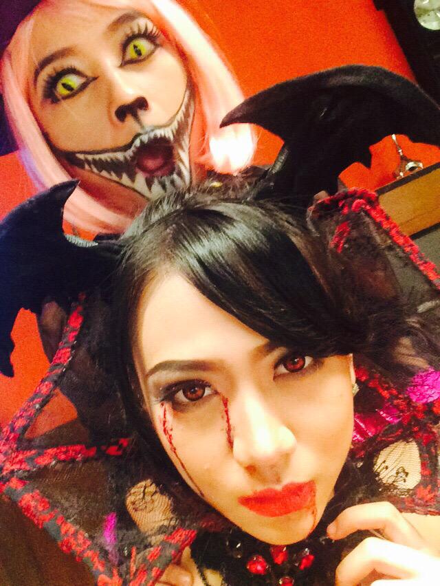 HAPPY FRIDAY NIGHT! HAHAHAHAHHAHAHAHAHAHHAHAHAAA