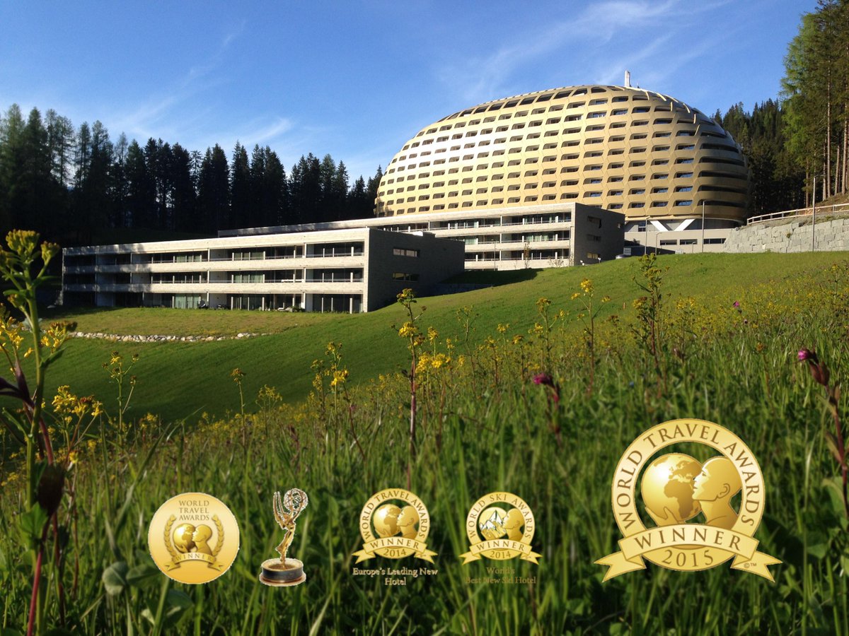 We are very pleased to announce that we were honoured with the #WorldTravelAward as #SwitzerlandsLeadingHotel2015!