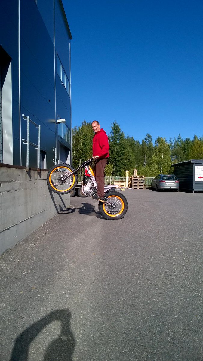 Tommi Ahvala testaa uutta! Repsol 2016.