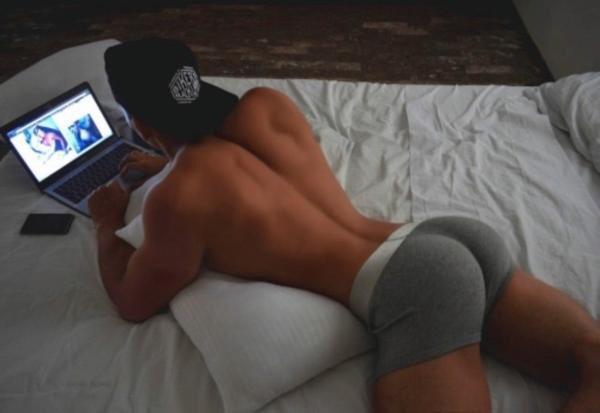 Male Bubble Butt Pics 23