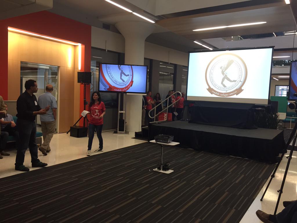 RrrrrJ's tweet image. Ready for the @PIPELINEorg 10th Anniversary spectacular!  @VentureCafeSTL #RedModule #2ndthursday #stl