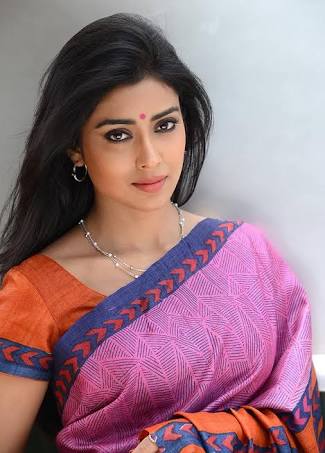 HAPPY BIRTHDAY shriya saran 