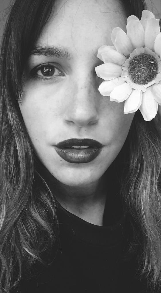 Me gustan las margaritas pero no me gusta la gente amargarita