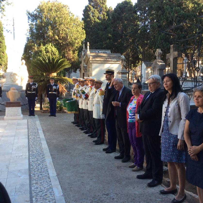 Embedded image permalink